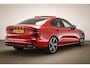 Volvo S60 2.0 T5 Intro Edition | SCANDINAVIAN / LUXURY- LINE | PANORAMDAK | HEAD UP | ACHTERBANKVERWARMING | 20"