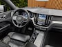 Volvo XC60 2.0 T6 Plug-in hybrid AWD R-Design | Trekhaak | 360 Cam | Pano | Head-up | Harman/Kardon | Memory