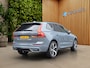 Volvo XC60 2.0 T6 Plug-in hybrid AWD R-Design | Trekhaak | 360 Cam | Pano | Head-up | Harman/Kardon | Memory