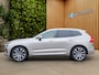 Volvo XC60 2.0 T8 Plug-in hybrid AWD Ultra Bright | Luchtvering | Trekhaak | 360 Camera | Panoramadak | Head-up