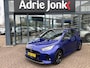 Mazda 2 Hybrid 1.5 Homura Plus AUTOMAAT | PANORAMA DAK | 17"LM VELGEN | ADAPTIVE CRUISE | HEAD-UP DISPLAY | UNIEKE KM STAND 3.905km | 6 JR. Fab. GARANTIE | MEEST LUXE UITVOERING |