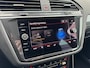 Volkswagen Tiguan 1.4 TSI eHybrid Active uitvoering Trekhaak Stoelverwarming Stuurverwarming Carplay