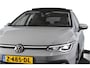 Volkswagen Golf 1.4 eHybrid Style | S/K-Panodak | Elek. Trekhaak | Dig. Cockpit | Adapt. Cruise | Stoel-+Stuurverw. | PDC | Camera | NAV + App. Connect | ECC | LM 18" |