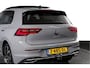 Volkswagen Golf 1.4 eHybrid Style | S/K-Panodak | Elek. Trekhaak | Dig. Cockpit | Adapt. Cruise | Stoel-+Stuurverw. | PDC | Camera | NAV + App. Connect | ECC | LM 18" |