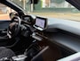 Peugeot 208 Hybrid 100 e-DCS6 GT|Camera|Alcantara|CarPlay|Carbon|Nieuwstaat|1e Eigenaar