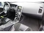 Volvo XC60 2.0 D3 FWD R-Design Navigatie, Cruise control, Stoelverwarming, Cruise control, Camera,