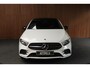 Mercedes-Benz A-klasse 250e AMG Pano Leder Navi PTS Ambient Climate Zwarte binnenhemel Cruise Stoelverwarming LM velgen EQ BTW auto!