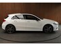 Mercedes-Benz A-klasse 250e AMG Pano Leder Navi PTS Ambient Climate Zwarte binnenhemel Cruise Stoelverwarming LM velgen EQ BTW auto!