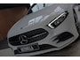 Mercedes-Benz A-klasse 250e AMG Pano Leder Navi PTS Ambient Climate Zwarte binnenhemel Cruise Stoelverwarming LM velgen EQ BTW auto!