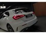 Mercedes-Benz A-klasse 250e AMG Pano Leder Navi PTS Ambient Climate Zwarte binnenhemel Cruise Stoelverwarming LM velgen EQ BTW auto!