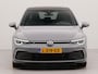 Volkswagen Golf 1.5 eTSI R-Line automaat met electr. schuif panorama dak | Apple Carplay | Navigatie | Achteruitrij camera | Parkeersensoren voor en achter | Electr. schuif panorama dak | Sportstoelen | Sportstuur |