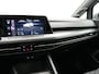 Volkswagen Golf 1.5 eTSI R-Line automaat met electr. schuif panorama dak | Apple Carplay | Navigatie | Achteruitrij camera | Parkeersensoren voor en achter | Electr. schuif panorama dak | Sportstoelen | Sportstuur |