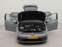 Volkswagen Golf 1.5 eTSI R-Line automaat met electr. schuif panorama dak | Apple Carplay | Navigatie | Achteruitrij camera | Parkeersensoren voor en achter | Electr. schuif panorama dak | Sportstoelen | Sportstuur |