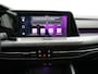 Volkswagen Golf 1.5 eTSI R-Line automaat met electr. schuif panorama dak | Apple Carplay | Navigatie | Achteruitrij camera | Parkeersensoren voor en achter | Electr. schuif panorama dak | Sportstoelen | Sportstuur |