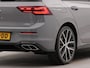 Volkswagen Golf 1.5 eTSI R-Line automaat met electr. schuif panorama dak | Apple Carplay | Navigatie | Achteruitrij camera | Parkeersensoren voor en achter | Electr. schuif panorama dak | Sportstoelen | Sportstuur |