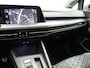 Volkswagen Golf 1.5 eTSI R-Line automaat met electr. schuif panorama dak | Apple Carplay | Navigatie | Achteruitrij camera | Parkeersensoren voor en achter | Electr. schuif panorama dak | Sportstoelen | Sportstuur |