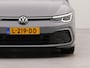 Volkswagen Golf 1.5 eTSI R-Line automaat met electr. schuif panorama dak | Apple Carplay | Navigatie | Achteruitrij camera | Parkeersensoren voor en achter | Electr. schuif panorama dak | Sportstoelen | Sportstuur |