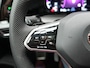 Volkswagen Golf 1.5 eTSI R-Line automaat met electr. schuif panorama dak | Apple Carplay | Navigatie | Achteruitrij camera | Parkeersensoren voor en achter | Electr. schuif panorama dak | Sportstoelen | Sportstuur |