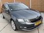 Skoda Octavia Combi 1.0 TSI Automaat | Leer | Stoelverwarming | Climate & cruise control | Apple CarPlay | Keyless entry&start | LED verlichting | Canton HiFi | Achteruitrijcamera | Parkeersensoren voor en achter