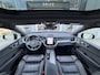 Volvo XC60 2.0 T8 Plug-in hybrid AWD Ultimate Dark |Pano|Luchtvering|Bowers & Wilkins|21"