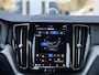 Volvo XC60 2.0 T8 Plug-in hybrid AWD Ultimate Dark |Pano|Luchtvering|Bowers & Wilkins|21"