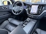 Volvo XC60 2.0 T8 Plug-in hybrid AWD Ultimate Dark |Pano|Luchtvering|Bowers & Wilkins|21"