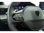 Peugeot 2008 1.2 Hybrid 145 Allure | Climate & Cruise Control | Parkeersensoren voor + achter | AppleCarplay/Android Auto |