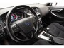 Volvo V40 1.6 t2 summum [Navigatie Stoelverwarming Climate Trekhaak Cruise