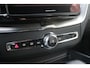 Volvo XC60 2.0 T6 Plug-in hybrid AWD Business Edition Harman Kardon Geluidsinstallatie | Stuurwiel Verwarmbaar | Stoelen voor/achter verwarmbaar | 360 Graden Camera | Adaptieve Cruise Control | Pilot Assist | Extra getinte ramen achter | 19'' Lichtmetalen velgen