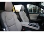 Volvo XC90 T8 455PK Plug-in hybrid AWD Ultra Bright Exec. Ed. | Verwarmde, Geventileerde en Masserende Voorstoelen | Luchtvering | Panoramisch Schuif-/Kanteldak | 360º Camera | Gelamineerd en Getint Glas Achter| Bowers & Wilkins | 2 inch velgen