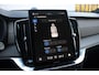 Volvo XC90 T8 455PK Plug-in hybrid AWD Ultra Bright Exec. Ed. | Verwarmde, Geventileerde en Masserende Voorstoelen | Luchtvering | Panoramisch Schuif-/Kanteldak | 360º Camera | Gelamineerd en Getint Glas Achter| Bowers & Wilkins | 22" velgen