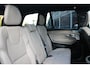 Volvo XC90 T8 455PK Plug-in hybrid AWD Ultra Bright Exec. Ed. | Verwarmde, Geventileerde en Masserende Voorstoelen | Luchtvering | Panoramisch Schuif-/Kanteldak | 360º Camera | Gelamineerd en Getint Glas Achter| Bowers & Wilkins | 22" velgen