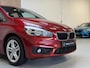 BMW 2-Serie Active Tourer 220i Centennial High Executive - STOELVERWARMING - CRUISE CONTROL - LAGE KM STAND