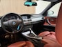 BMW 3-Serie Touring 325xi LCI - 6 CILINDER - AUTOMAAT - M PAKKET - LEER - NAVIGATIE