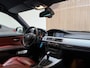 BMW 3-Serie Touring 325xi LCI - 6 CILINDER - AUTOMAAT - M PAKKET - LEER - NAVIGATIE