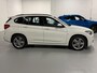 BMW X1 SDrive18i High Executive - M PAKKET - AUTOMAAT - NAVIGATIE