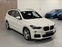 BMW X1 SDrive18i High Executive - M PAKKET - AUTOMAAT - NAVIGATIE