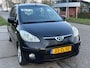 Hyundai i10 1.1 i-Catcher 5-Drs Airco Electric pakket Andriod scherm ABS EBD LMV 14" Afneembare trekhaak Dealeronderhoud Nw Apk!