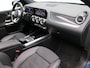 Mercedes-Benz B-klasse 250 e Business Solution AMG | Trekhaak | Distronic | Panoramadak | Memory | Sfeerverlichting | Keyless Go | Inclusief 24 maanden Mercedes-Benz Certified garantie voor Europa.