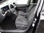 Volkswagen Golf 1.0 TSI Life Business Automatische airco, navigatie, apple carplay, android auto, licht metalen velgen, parkeersensoren voor en achter, elektrisch verstelbare stoel, enz.