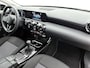Mercedes-Benz A-klasse 180 Achteruitrijcamera | Licht- en zicht pakket | Lichtmetalen Velgen. Inclusief 24 maanden Mercedes-Benz Certified garantie voor Europa.