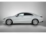 Mercedes-Benz CLA 180 Luxury Line | Keyless Go | Sfeerverlichting | Car Play | Stoelverwarming | Parkeerpakket met Camera | Inclusief 24 maanden Mercedes-Benz Certified garantie voor Europa.