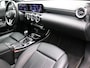 Mercedes-Benz A-klasse 160 Business Solution Luxury Ledkoplampen | Sfeerverlichting | Parkeerpakket met achteruitrijcamera | Stoelverwarming | Lederlook ARTICO. Inclusief 24 maanden Mercedes-Benz Certified garantie voor Europa.