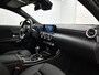 Mercedes-Benz A-klasse 160 Business Solution Luxury Ledkoplampen | Sfeerverlichting | Parkeerpakket met achteruitrijcamera | Stoelverwarming | Lederlook ARTICO. Inclusief 24 maanden Mercedes-Benz Certified garantie voor Europa.