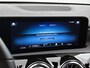 Mercedes-Benz A-klasse 160 Business Solution Luxury Ledkoplampen | Sfeerverlichting | Parkeerpakket met achteruitrijcamera | Stoelverwarming | Lederlook ARTICO. Inclusief 24 maanden Mercedes-Benz Certified garantie voor Europa.