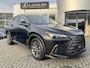 Lexus NX 450h+ AWD Luxury Line TREKHAAK 1500KG TREKGEWICHT STOELVERW STUURVERW GROOTSCHERM