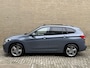 BMW X1 xDrive25e M-Sport | Panoramadak | Sportstoelen | Navigatie | Stoelverwarming | Elektrische achterklep | Apple Carplay / Android Auto | LED | DAB | PDC v+a | Sfeerverlichting | Cruise Control | Volledig dealeronderhouden