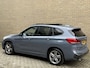 BMW X1 xDrive25e M-Sport | Panoramadak | Sportstoelen | Navigatie | Stoelverwarming | Elektrische achterklep | Apple Carplay / Android Auto | LED | DAB | PDC v+a | Sfeerverlichting | Cruise Control | Volledig dealeronderhouden