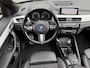 BMW X1 xDrive25e M-Sport | Panoramadak | Sportstoelen | Navigatie | Stoelverwarming | Elektrische achterklep | Apple Carplay / Android Auto | LED | DAB | PDC v+a | Sfeerverlichting | Cruise Control | Volledig dealeronderhouden