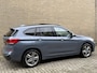BMW X1 xDrive25e M-Sport | Panoramadak | Sportstoelen | Navigatie | Stoelverwarming | Elektrische achterklep | Apple Carplay / Android Auto | LED | DAB | PDC v+a | Sfeerverlichting | Cruise Control | Volledig dealeronderhouden